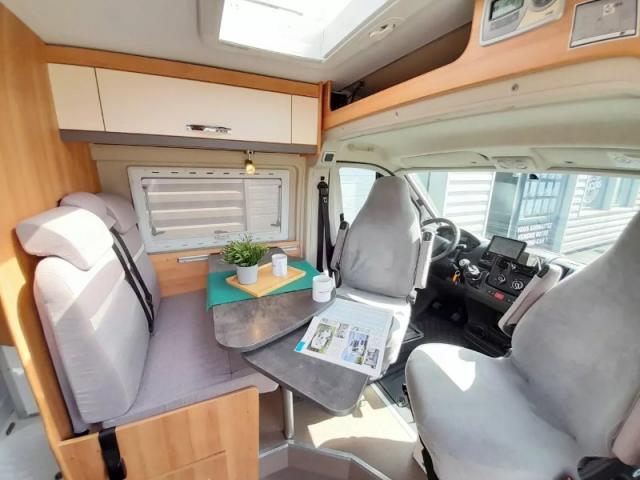 GLOBECAR CAMPSCOUT B